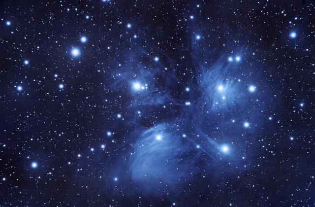 M 45 The Pleiades - The Seven Sisters